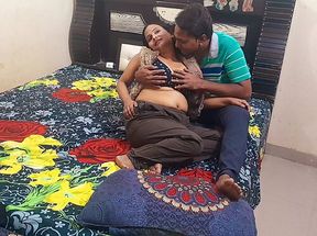 Hot Wife Shabnam Bhabhi Learns To Serve And Squirt