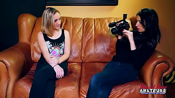 Kinky Brunette Olyssia And Blonde Hottie Ryann Suck Their Muffs And A Cock!