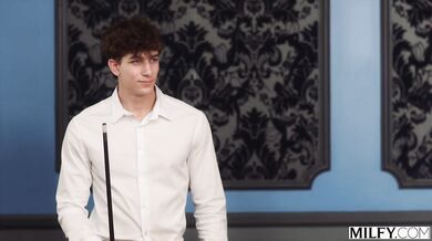 MILFY Sexy Hustler Venus Schools Younger Man At Oral Sex