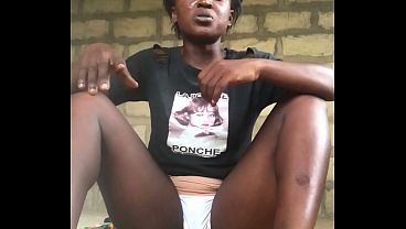 Crazybitch strip tease till she decided to twerk from half naked to total naked