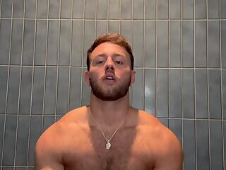Sexy bro Reilly