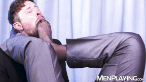 Drew Dixon worships Rocky Vallartas heavy meat & large feet