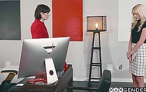 Horny tranny Natalie Mars fucked hard her blonde assistant in tight pussy