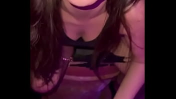 Pour les fans d&rsquo_uro voici une vid&eacute_o uro dans un lieu insolite