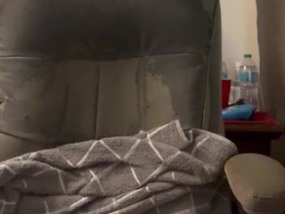 Sexy Tattooed Stud Jerking Off With Female Fan Over The Phone