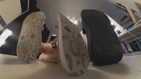 VR 180 - TWO Girls, BIG FEET and Chatting and Laughing