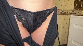 pissing collection! lovely urine, dirty pads! watch and stick out your tongue!