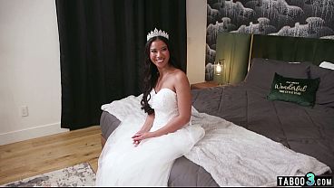 Nervous bride Ameena Green gives a nervous father-in-law a sloppy ebony blowjob.