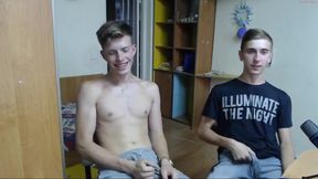 Manuelmoranmoran Hermanos Enseñando Booty Desnudos En La Web