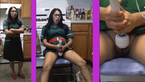 Nurse eRica squirts all over during the quarantine