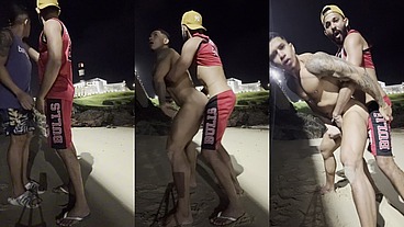 contrei um gostoso na praia e meti rola nele ali mesmo