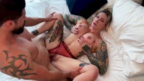 Tattooed British whore gets a erect hammer in London