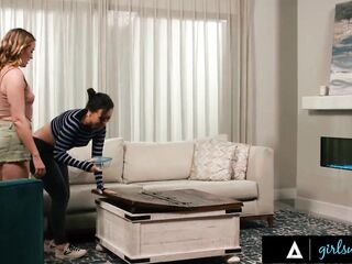 GIRLSWAY - mother I'd like to fuck Sinn Sage Misreads Neighbour Charlie Forde’s Flirt Attempts - SPANISH SUBTITLES