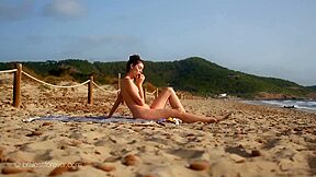 Porno Avec Alissa Montrant Stepson Corps Nu A La Plage