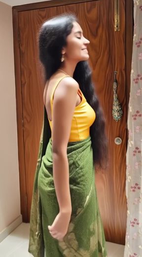 Teenage Indian GF spreads her pussy and shows off her nude ass