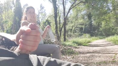 MILF seduced in the park with a huge cumshot in her mouth