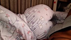 Mi virgin stepsister proposed to play a hot game, Stepbrother; We're just going to play rubbing, but no penetration!