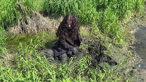 Lia got stuck in swamp, muddy clothes, wetlook, girl stuck in mud, girl sinking in swamp, boots in mud, messy girl, girl got stuck in swamp fully clothes