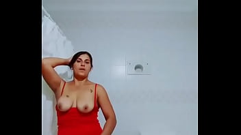 La empleada se toca para mi