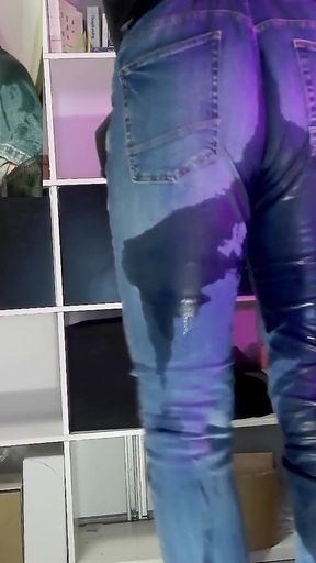 Ich Spritze Pinkle in Meine Hose - Real Trans Deutsch -