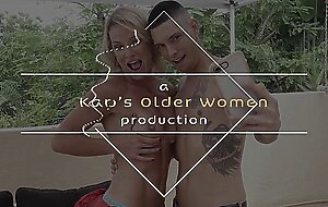 Curvy Mature Woman Yelena Vera Toys Ass