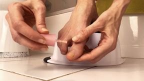Toes Nail Polish Application