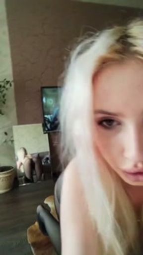 Looking at my pussy in pantyhose in the mirror