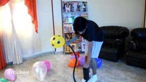 Crushing balloons with the shoes
