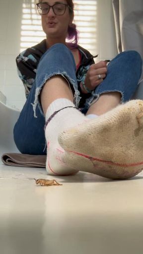 Little teasing never hurts right? 😏