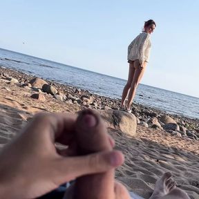 MEETING A STRANGER ON A PUBLIC BEACH