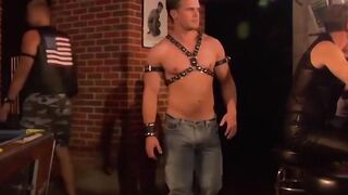 Muscle Hunk Culley Cables Rough Anal Fucking with Massive Muscles Guy