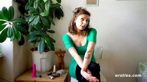 Jane Enjoys Anal Stimulation While Rubbing Her Pussy
