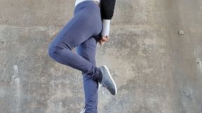 Outdoor navy leggings wetting peeing