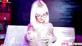 Blondes Do It Better - Busty Babydoll Katee Sizzles In A Steamy Lesbian Threesome