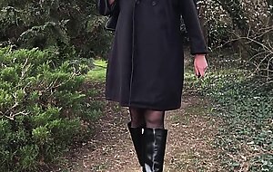 Nice redblack skirt with black pantyhose and boots