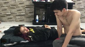 Give My Stepbrother a Delicious Massage and He Ends up Fucking My Pussy