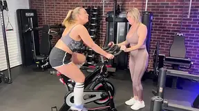 Maisie Lewis Pt Session with the Roses