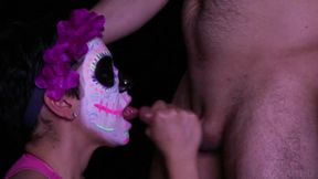 Wife gives spooky Halloween BJ with a twist