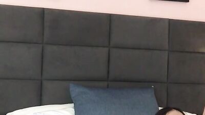 I fuck my hot girlfriend until I fill her pussy