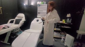 Exploding Sperm Inside, a Stranger in a Coat Came to the Massage Parlor and Asked for Sex, Ended up