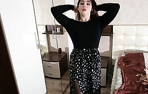 Bonniebang, honey girl trying on clothes