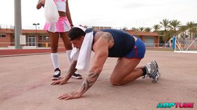 Black Girl with Perfect Ass Fucks Muscular Guy