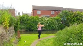 Paige  Turnah public pissing