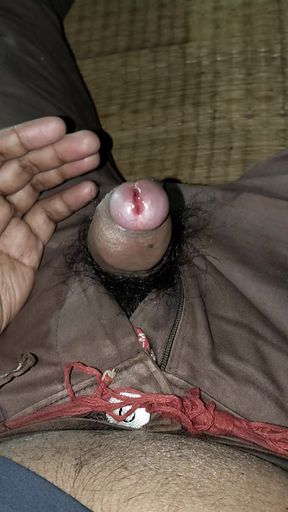 Akele mein pani nikala