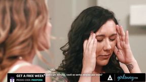 GIRLSWAY - MILF Sinn Sage Misreads Neighbor Charlie Forde’s Flirt Attempts - PORTUGUESE SUBTITLES
