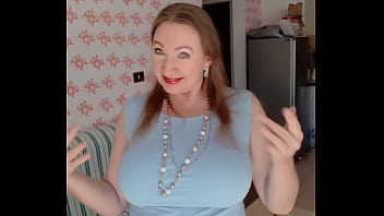 MariaOld shake huge bouncing tits and show them