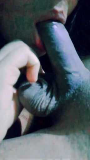 Gf sucking black cock