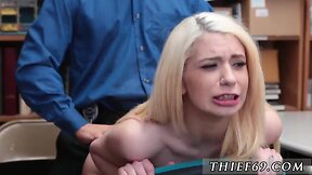 Transgender police officer tries to stop a robbery