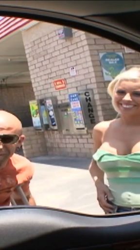 Busty STEPMOM Britney Amber is a hot chick with perfect tits   Clip 1