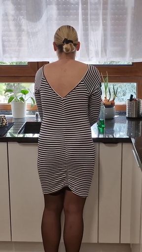 Kitchen Sex with Stepmom While She Washes the Dishes Squirt &amp; Creampie